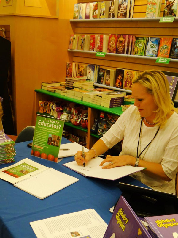 Royal Penny Press Book Reading and Signing - Barnes & Noble.